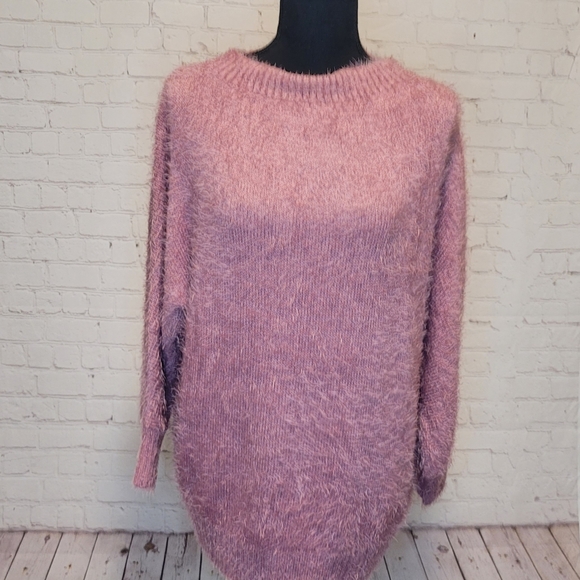 Women's TCEC M/L Crew Neck Pullover Pink Sweater - Picture 10 of 12